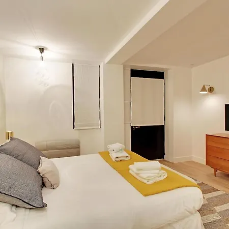 Apartment 2 En 1 - Superbe Pres Du Louvre L 12p *